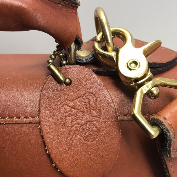 Gabbriele leather messenger bag